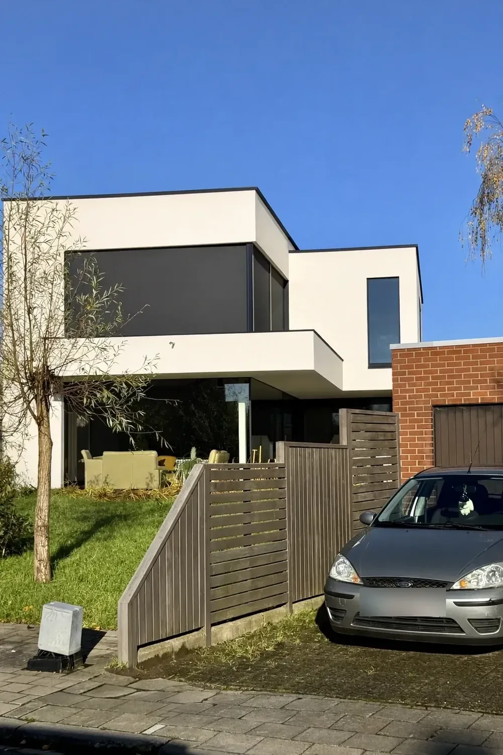 Woning in Knokke-Heist nadat de groene aanslag verwijderd is